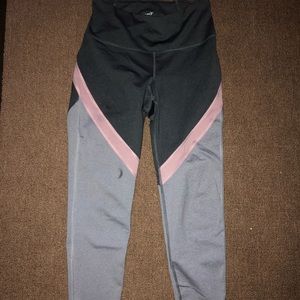 Old Navy active leggings- go dry